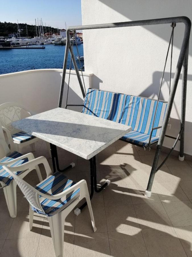 Apartments Marija - By The Sea Rogoznica  Luaran gambar