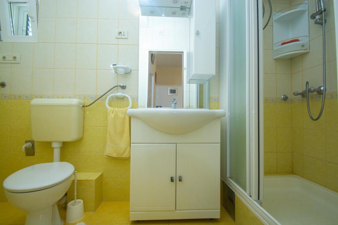 Apartments Marija - By The Sea Rogoznica  Luaran gambar