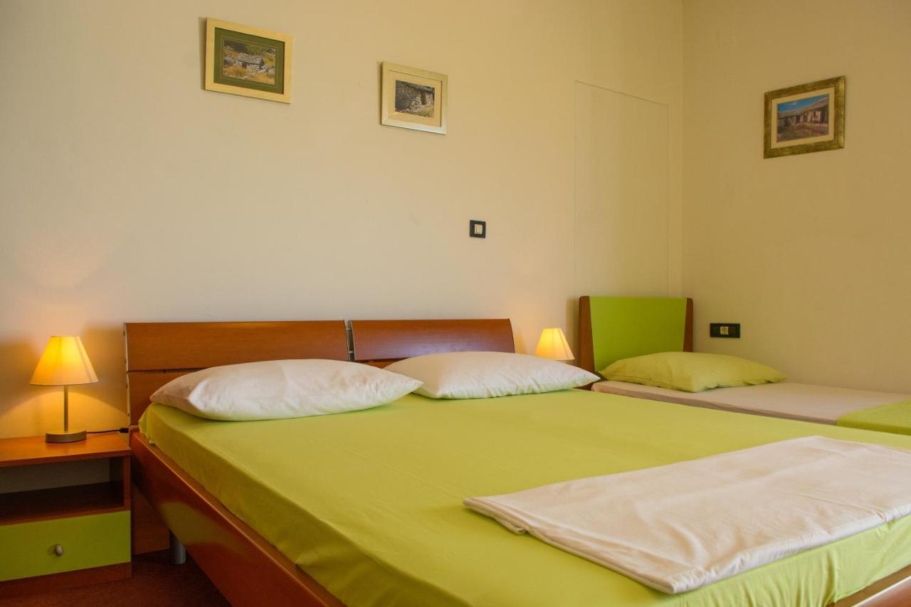Apartments Marija - By The Sea Rogoznica  Luaran gambar