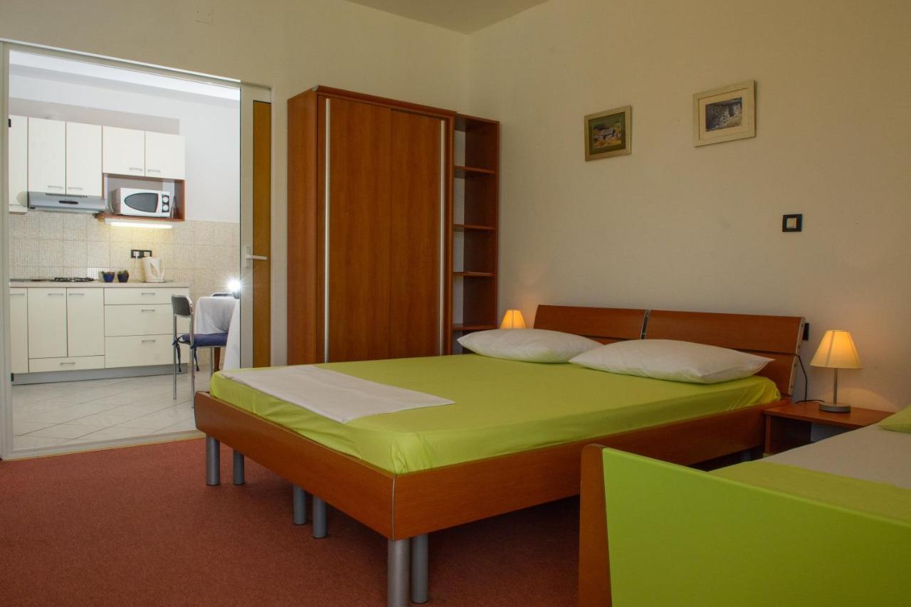 Apartments Marija - By The Sea Rogoznica  Luaran gambar